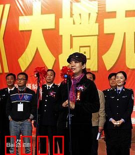 大墙无言：沉默的囚笼